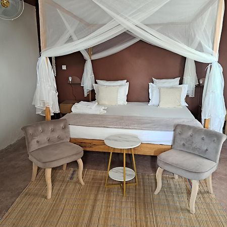 La Fandenoise Bed & Breakfast Thies Exterior foto