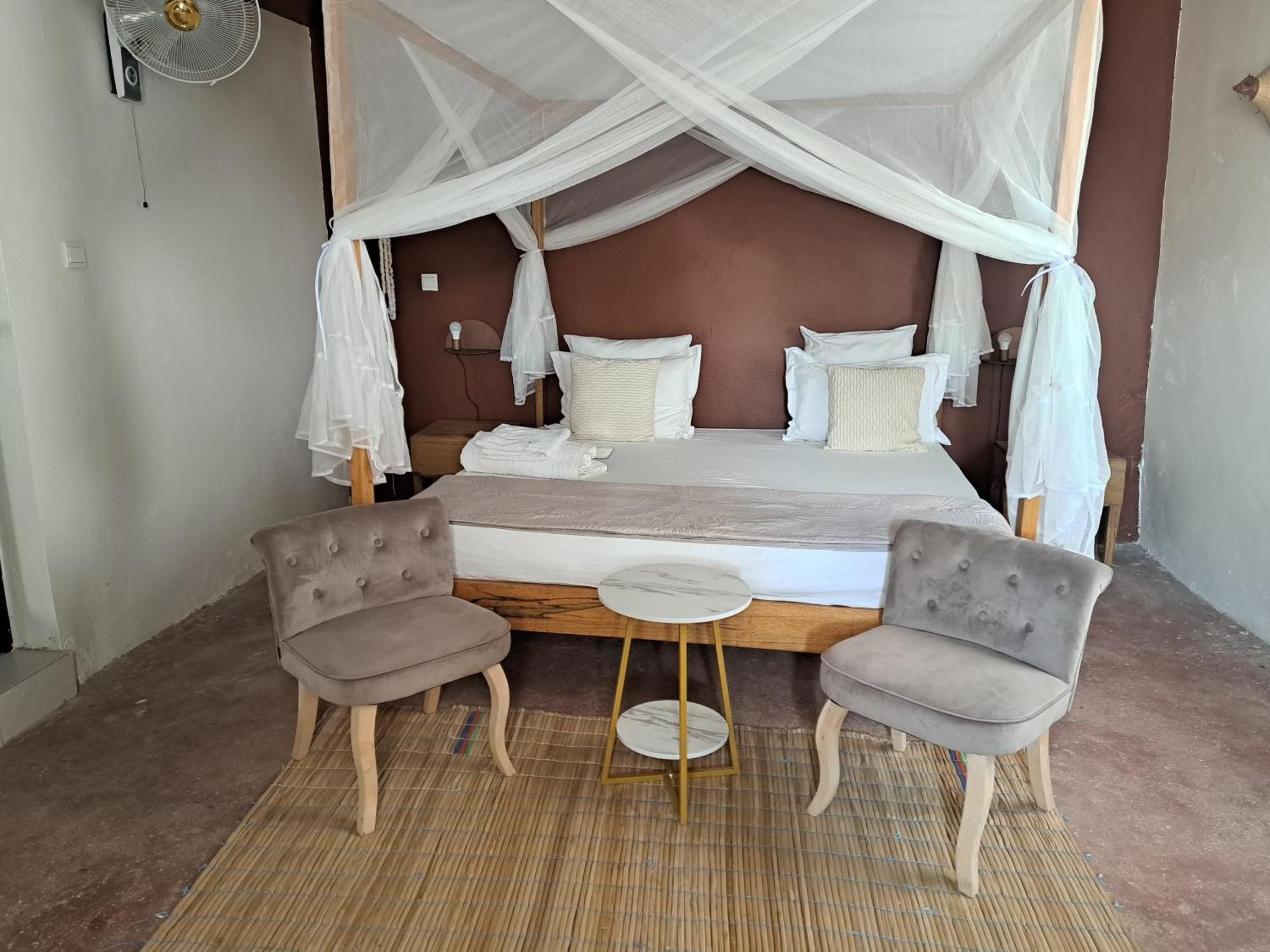 La Fandenoise Bed & Breakfast Thies Exterior foto