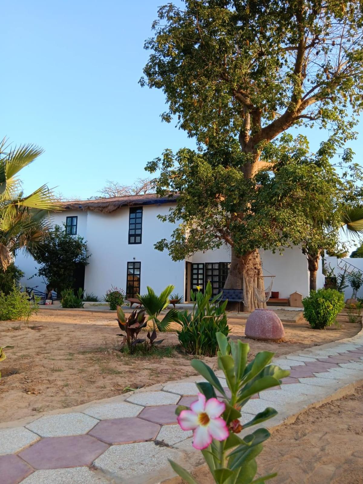 La Fandenoise Bed & Breakfast Thies Exterior foto