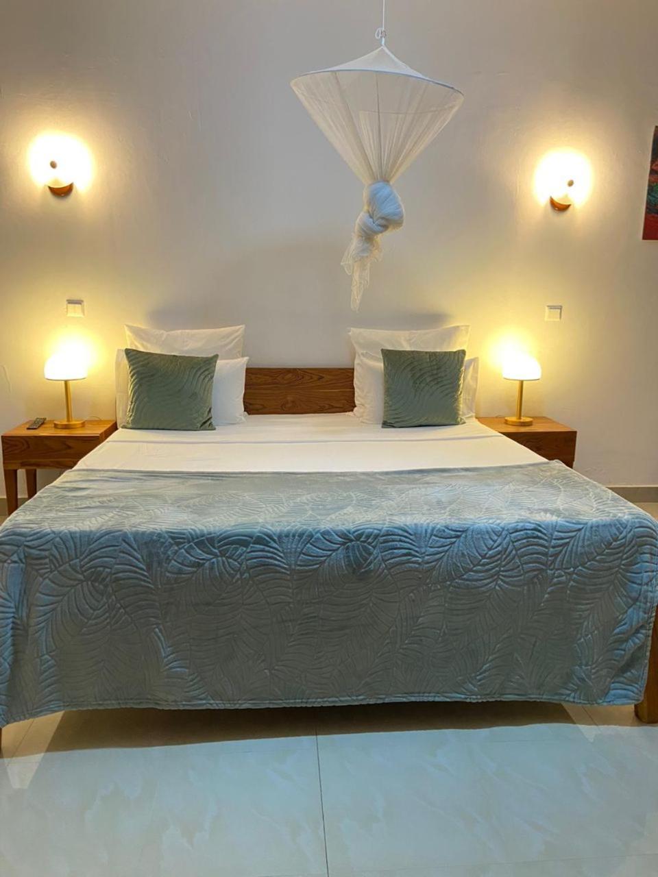 La Fandenoise Bed & Breakfast Thies Exterior foto